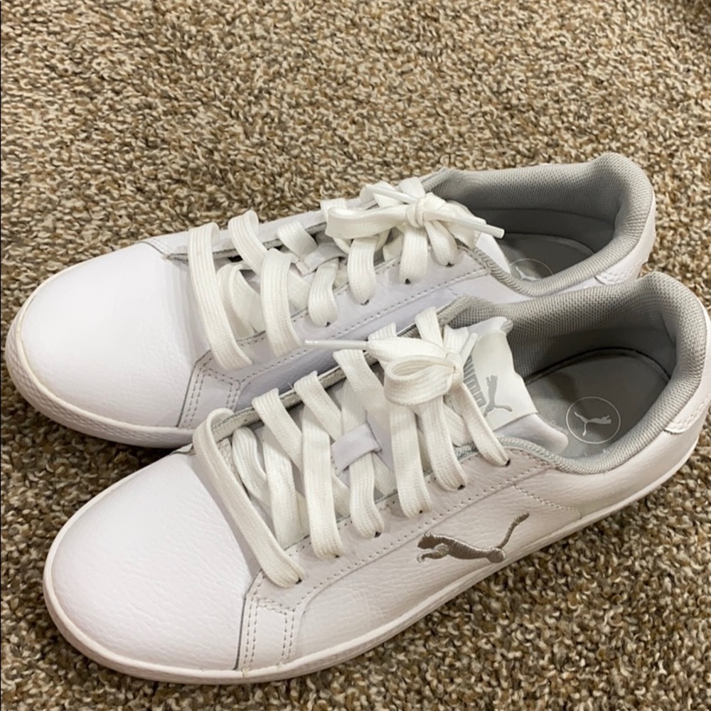 Puma sneakers size 7.5
